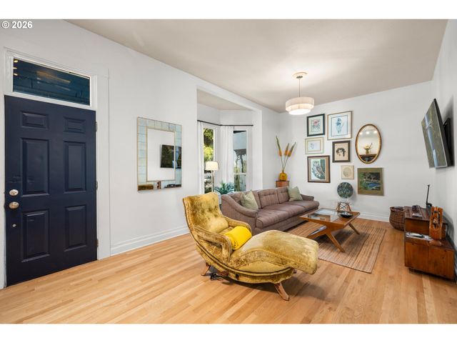 226 N PAGE St, Portland, OR 97227