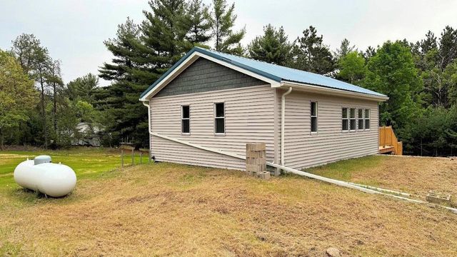 1004 Gem Court, Wisconsin Dells, WI 53965