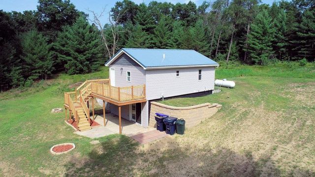 1004 Gem Court, Wisconsin Dells, WI 53965
