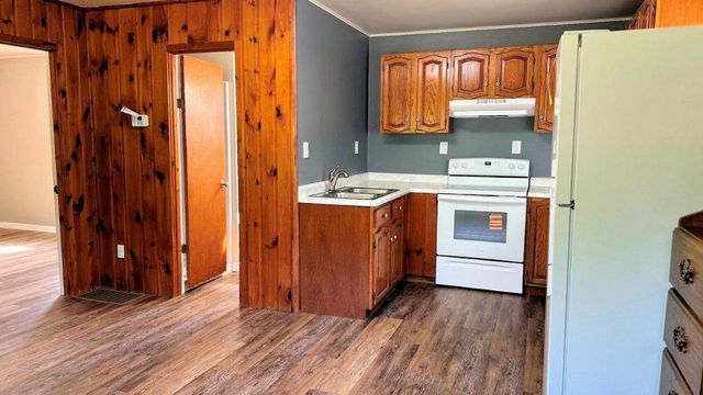 1004 Gem Court, Wisconsin Dells, WI 53965