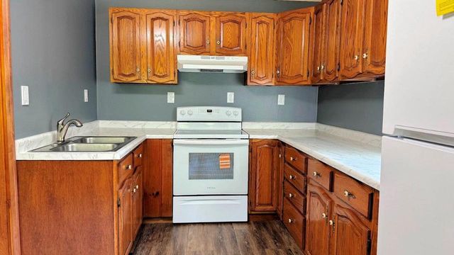 1004 Gem Court, Wisconsin Dells, WI 53965