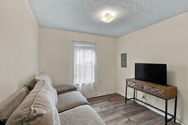 1016 Looby Cir, Nashville, TN 37208