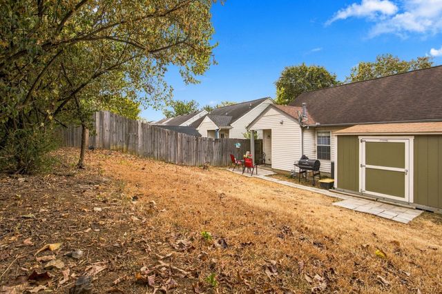 1016 Looby Cir, Nashville, TN 37208