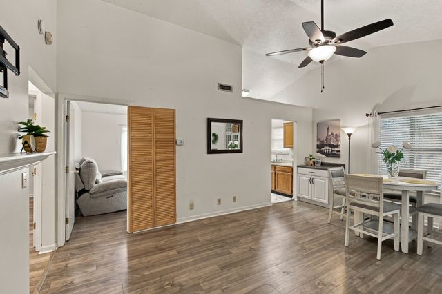 1016 Looby Cir, Nashville, TN 37208