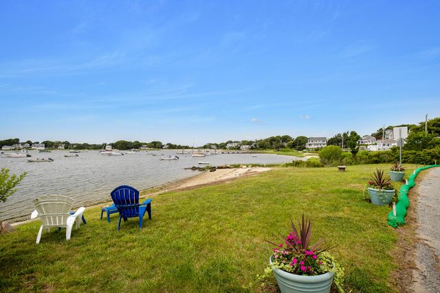 34 Prospect Avenue, Pocasset, MA 02559