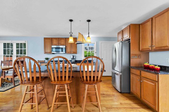 34 Prospect Avenue, Pocasset, MA 02559