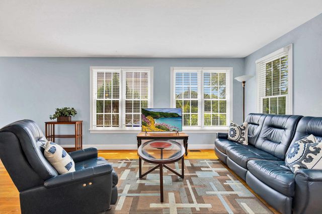 34 Prospect Avenue, Pocasset, MA 02559