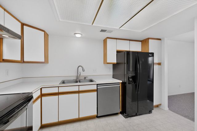 823 Country Club Drive SE 1B, Rio Rancho, NM 87124