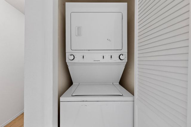 823 Country Club Drive SE 1B, Rio Rancho, NM 87124