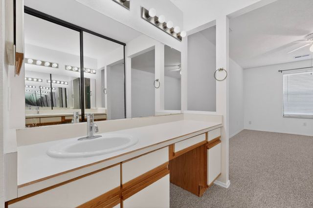 823 Country Club Drive SE 1B, Rio Rancho, NM 87124