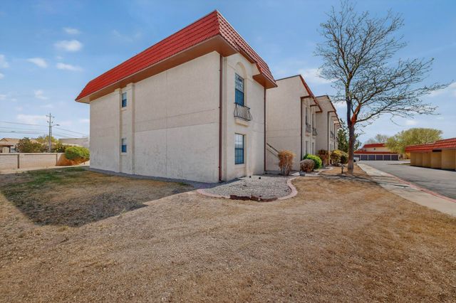 823 Country Club Drive SE 1B, Rio Rancho, NM 87124