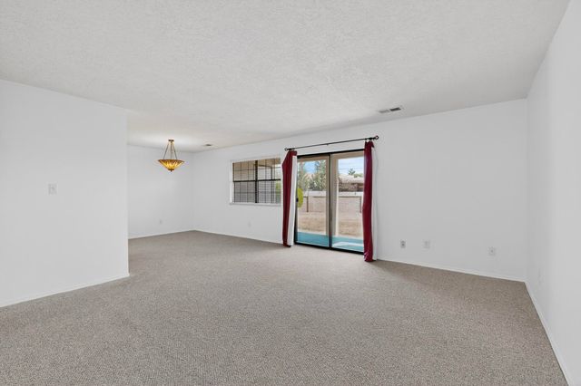 823 Country Club Drive SE 1B, Rio Rancho, NM 87124