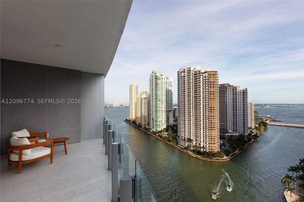 300 S Biscayne Blvd Way 2107, Miami, FL 33131