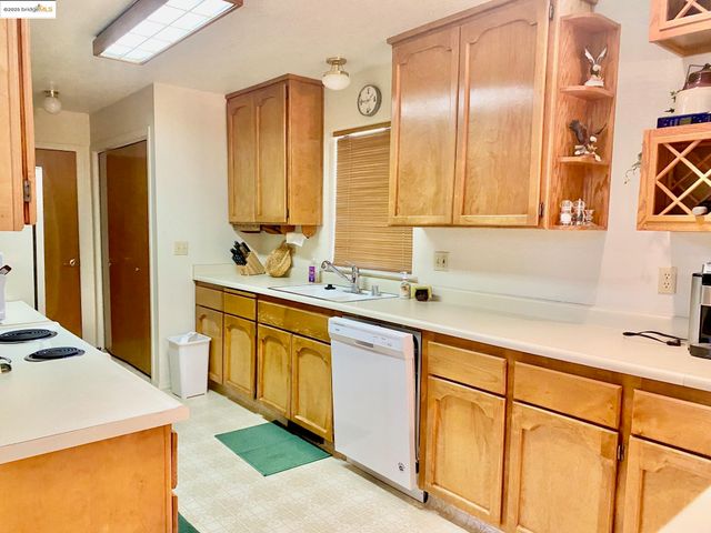 13133 Mohrmann St, Groveland, CA 95321