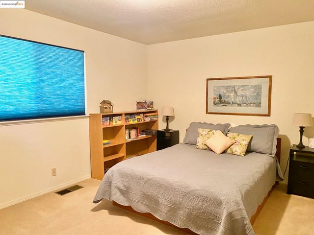 13133 Mohrmann St, Groveland, CA 95321