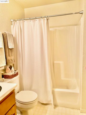 13133 Mohrmann St, Groveland, CA 95321