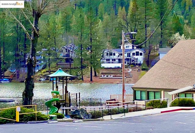 13133 Mohrmann St, Groveland, CA 95321