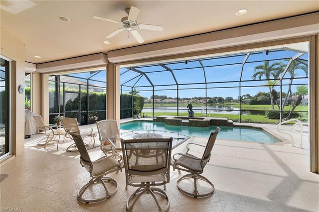 6718 Crowned Eagle LN, Naples, FL 34113