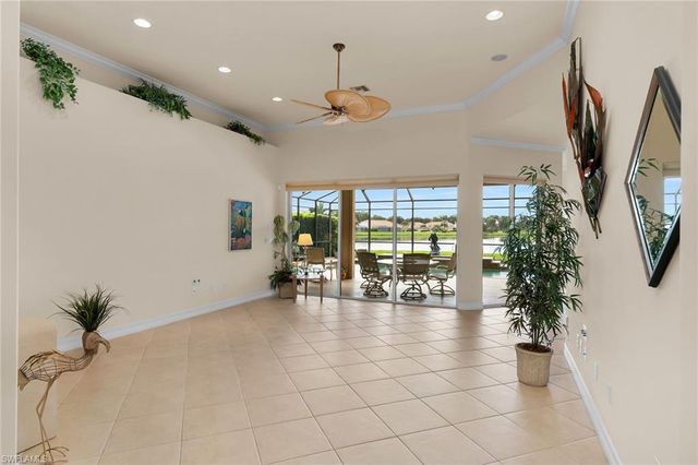 6718 Crowned Eagle LN, Naples, FL 34113