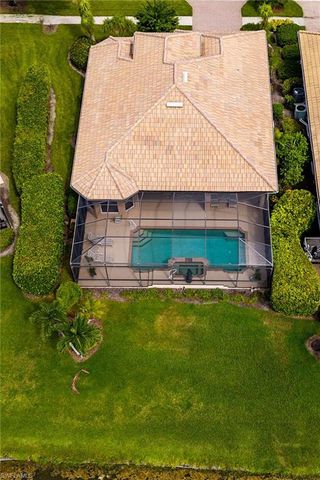 6718 Crowned Eagle LN, Naples, FL 34113