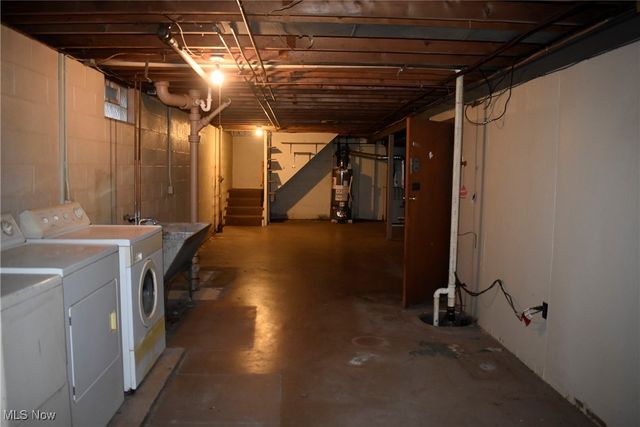 1649 Lancaster Drive, Youngstown, OH 44511