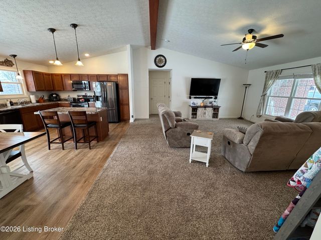 309 River Cliff Blvd, Brandenburg, KY 40108