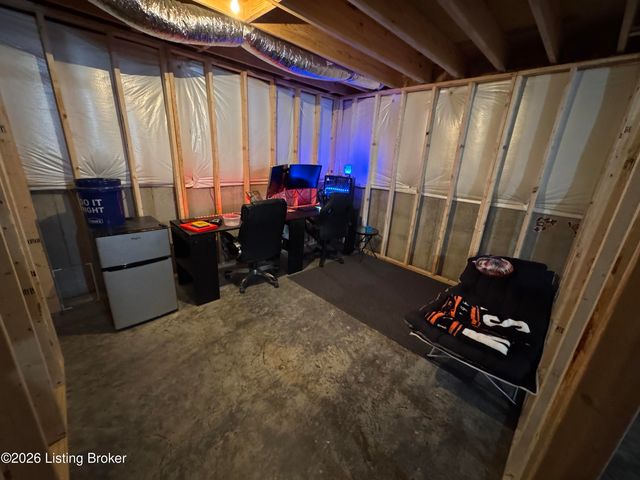 309 River Cliff Blvd, Brandenburg, KY 40108