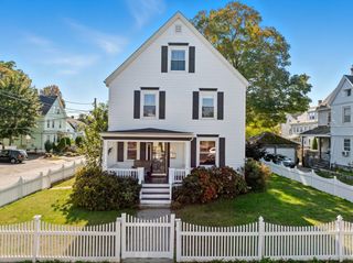 47 Clinton St, Framingham, MA 01702