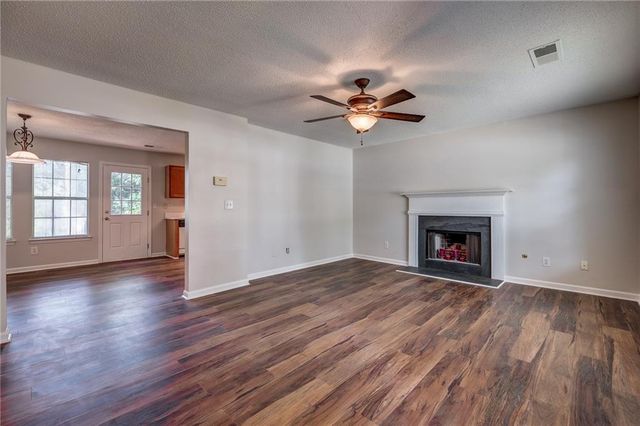 2118 Serenity NW Drive, Acworth, GA 30101