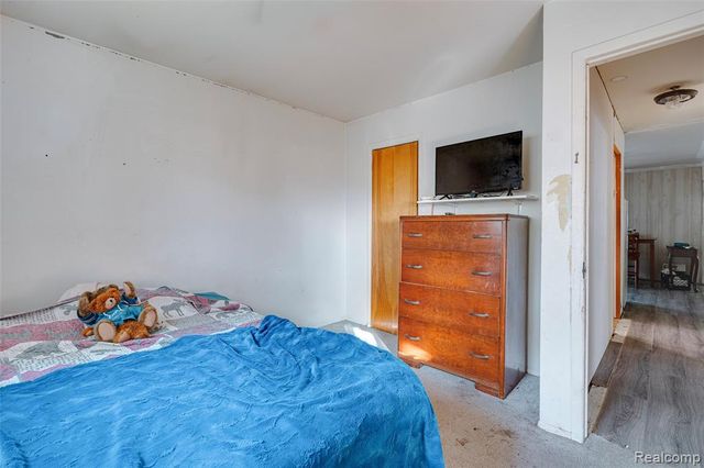 1921 Hanford Avenue, Lincoln Park, MI 48146