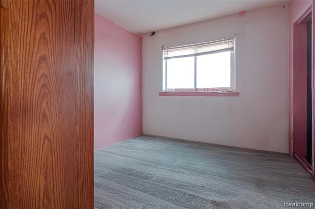 1921 Hanford Avenue, Lincoln Park, MI 48146