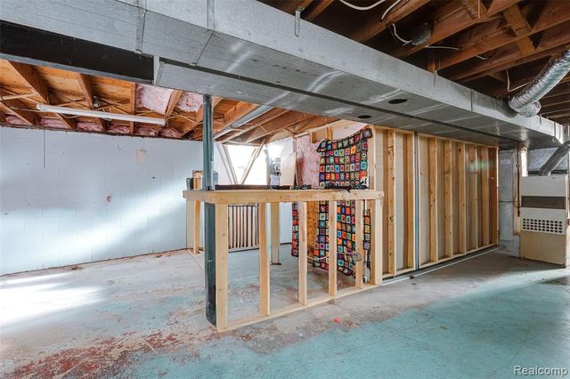 1921 Hanford Avenue, Lincoln Park, MI 48146