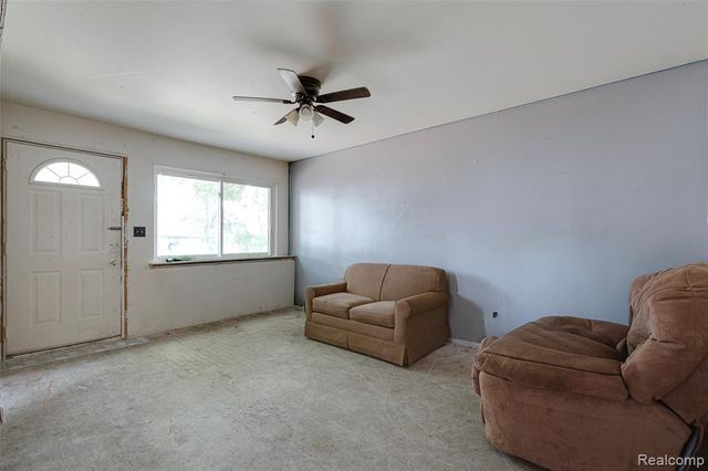 1921 Hanford Avenue, Lincoln Park, MI 48146