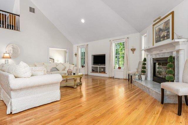 9 Katie Lane, Hampton, NH 03842