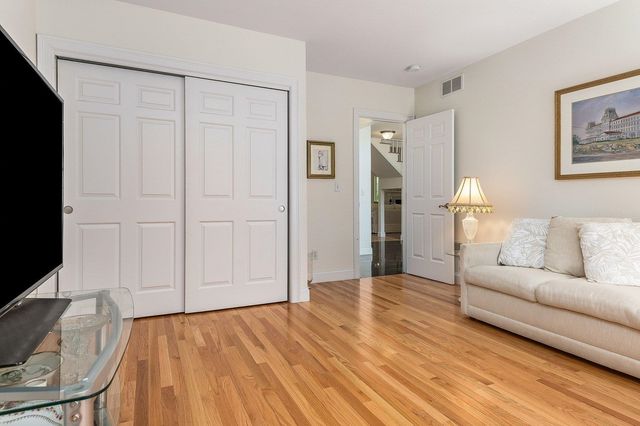 9 Katie Lane, Hampton, NH 03842