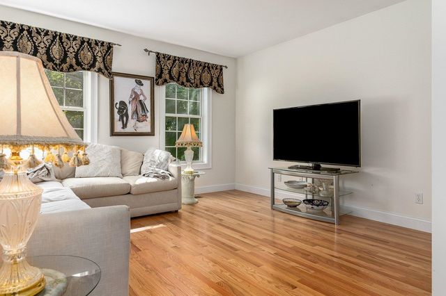 9 Katie Lane, Hampton, NH 03842
