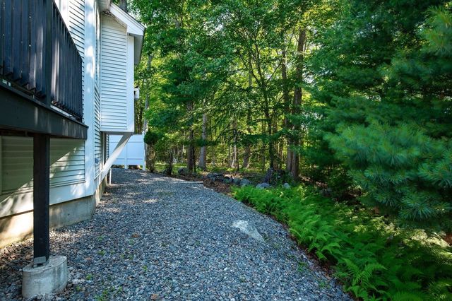 9 Katie Lane, Hampton, NH 03842