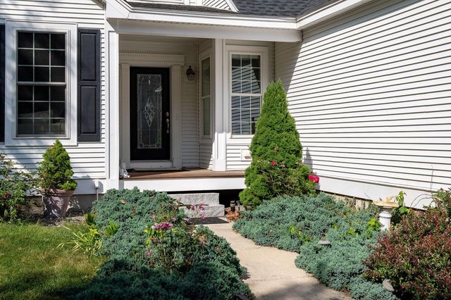 9 Katie Lane, Hampton, NH 03842
