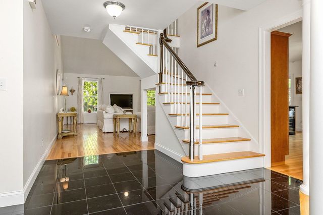 9 Katie Lane, Hampton, NH 03842