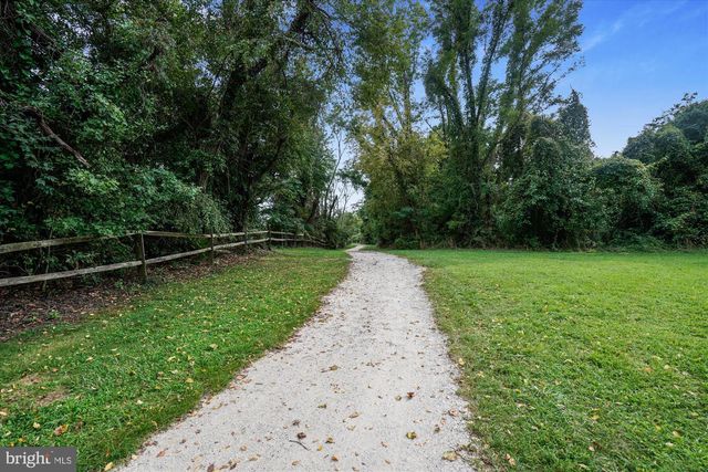 220 OLD STEAMSHIP RD, Stevensville, MD 21666