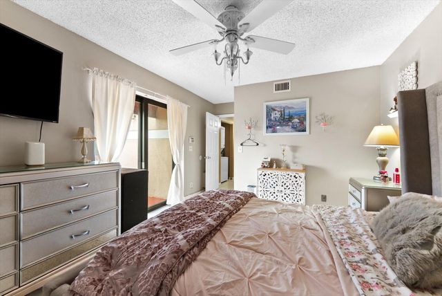 4240 Village Drive D, Delray Beach, FL 33445