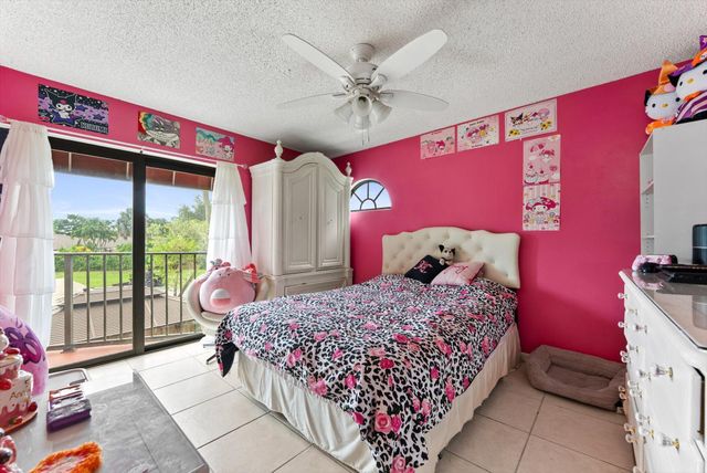 4240 Village Drive D, Delray Beach, FL 33445