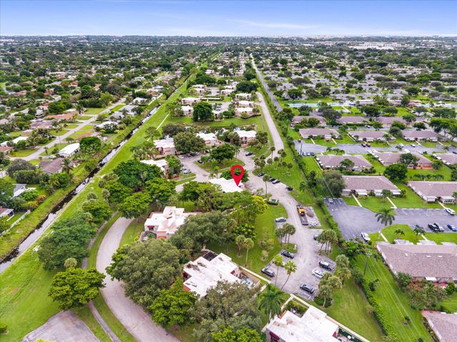 4240 Village Drive D, Delray Beach, FL 33445