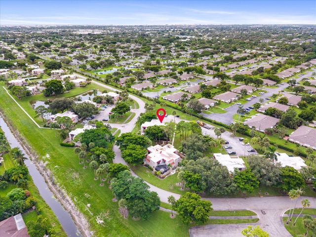 4240 Village Drive D, Delray Beach, FL 33445