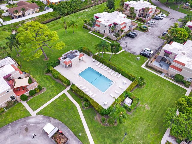 4240 Village Drive D, Delray Beach, FL 33445