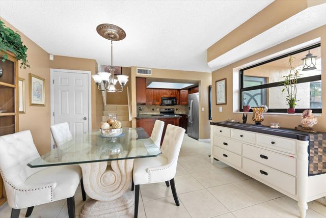 4240 Village Drive D, Delray Beach, FL 33445