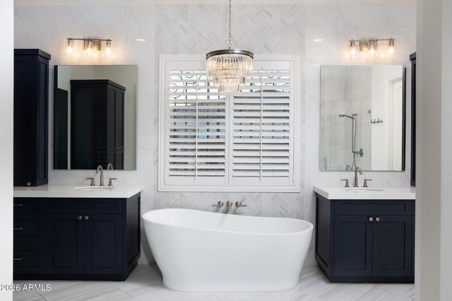 4547 S Banning Drive, Gilbert, AZ 85297