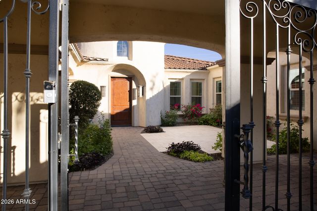 4547 S Banning Drive, Gilbert, AZ 85297