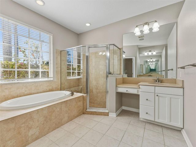 6107 COGNAC CIRCLE, Lutz, FL 33558