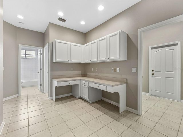 6107 COGNAC CIRCLE, Lutz, FL 33558